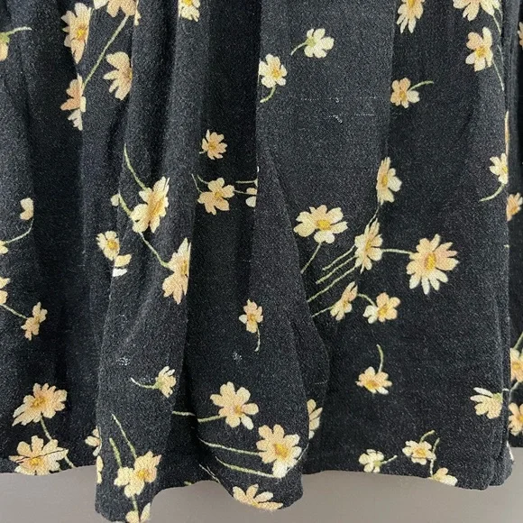 American Eagle Outfitters Blouse Womens S Black w. Yellow Floral Puff Sleeve Top - Picture 5 of 14